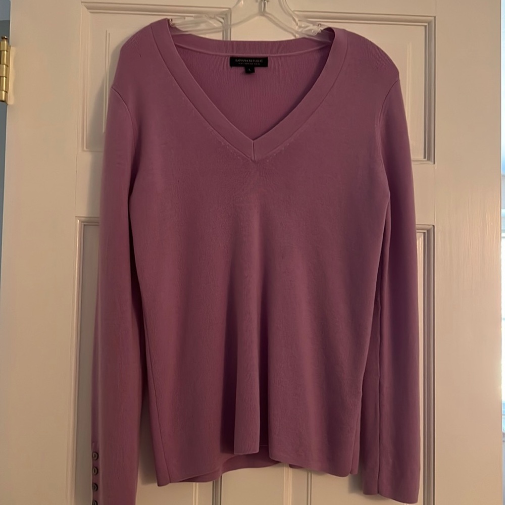 Bannana Republic Merino Wool V neck pullover